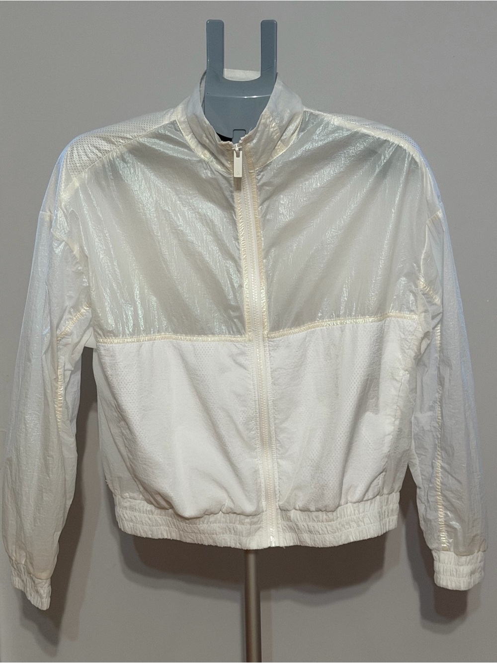 Alala Iridescent White Lightweight Zip-Up Jacket – Women’s Small - Picture 3 of 9